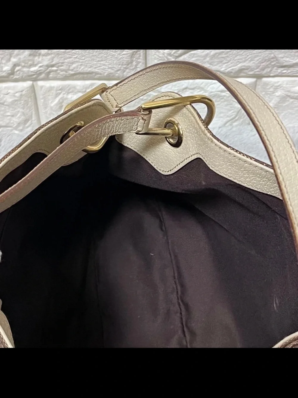 Gucci Beige & Brown GG Supreme Shoulder Bag